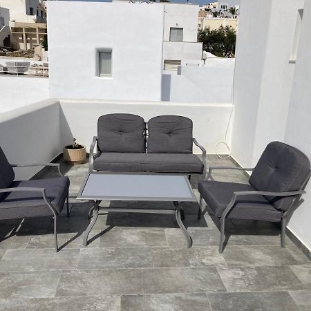 Triena Apartments Fíra Kültér fotó