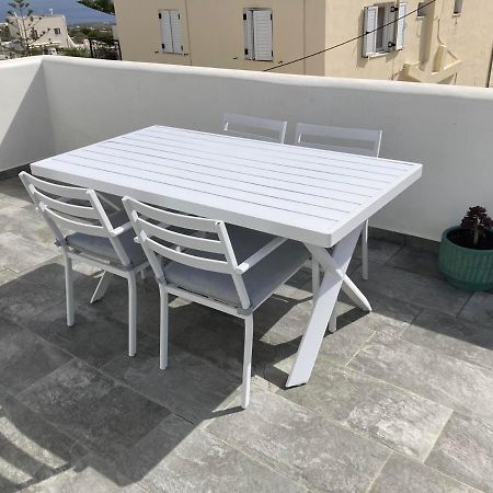 Triena Apartments Fíra Kültér fotó