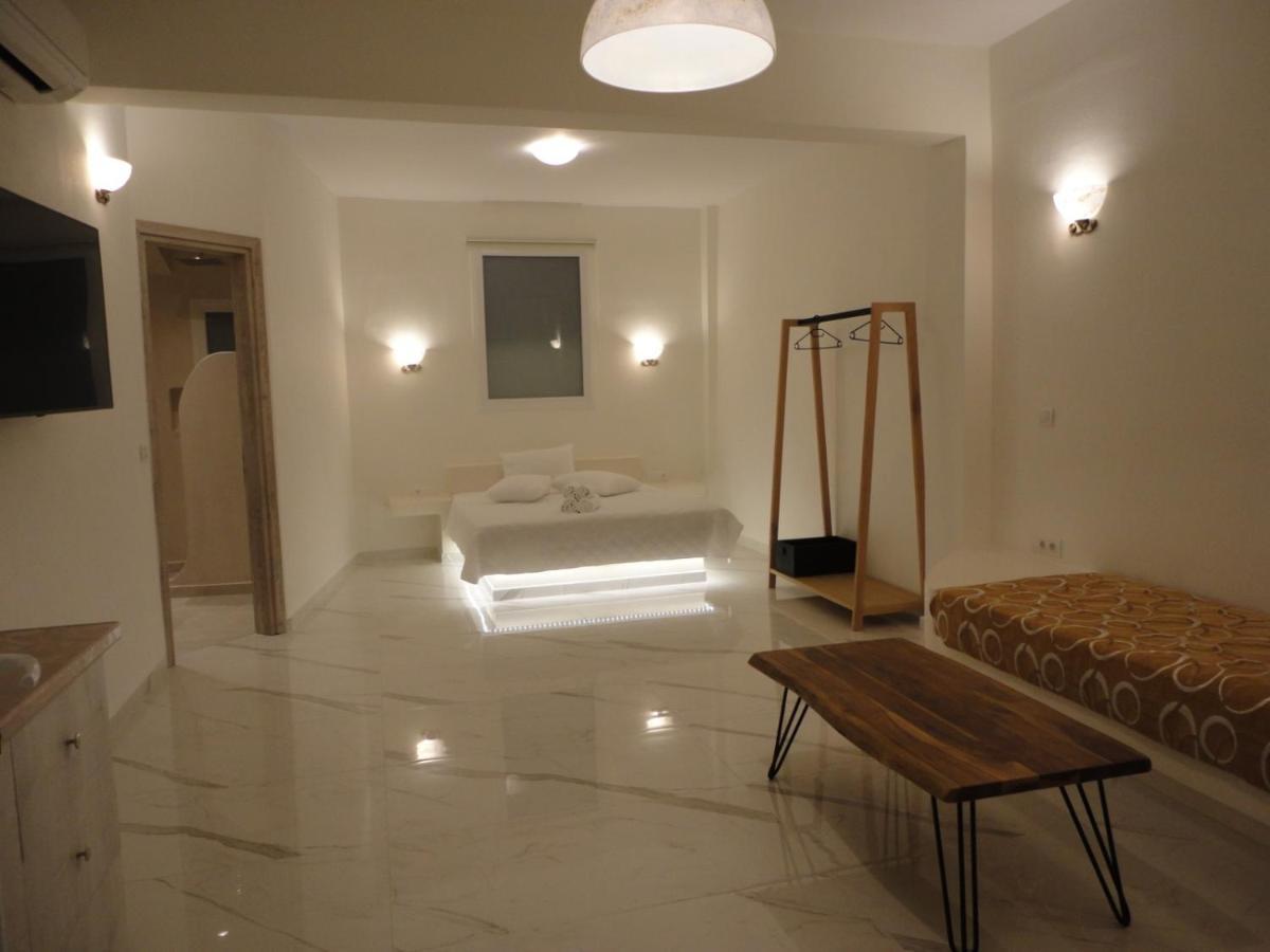Triena Apartments Fíra Kültér fotó