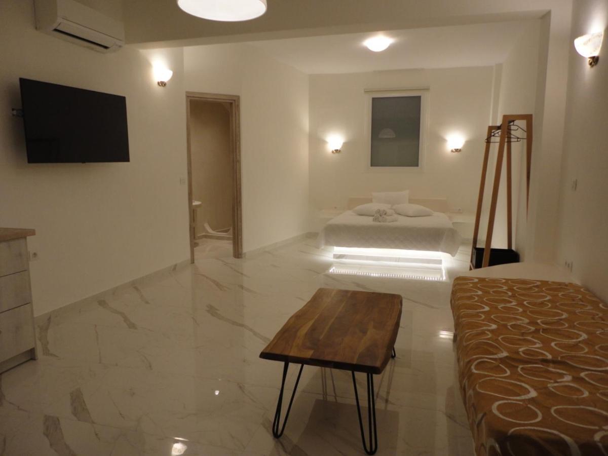 Triena Apartments Fíra Kültér fotó